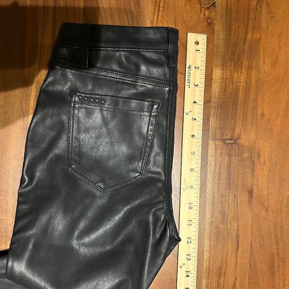BLANK‎ NYC NWT Spoiler Alert Vegan Leather Mid Rise Skinny Moto Pants Size 24 - Picture 13 of 14